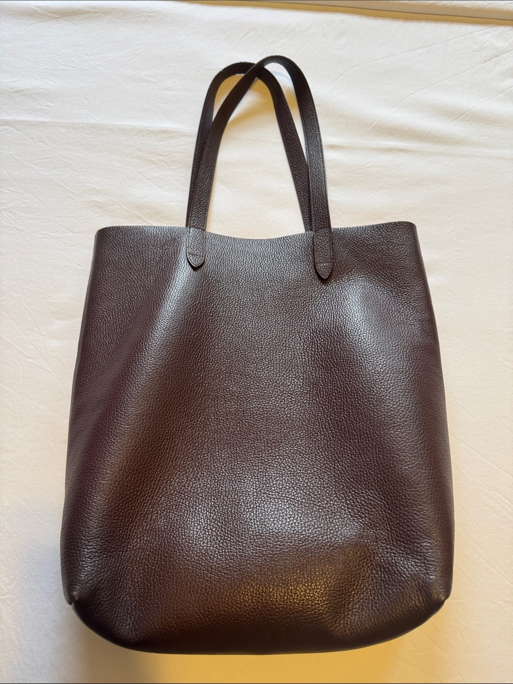 Cuyana burgundy leather tote